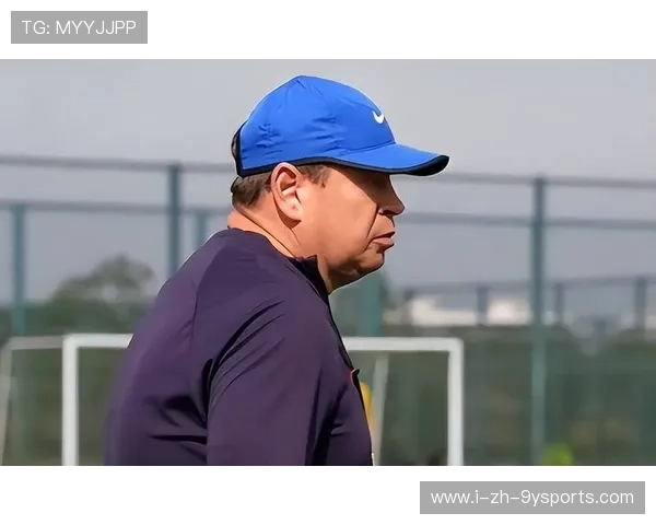 上海申花拉唐前场策动边路配合：攻势全场化的战术艺术